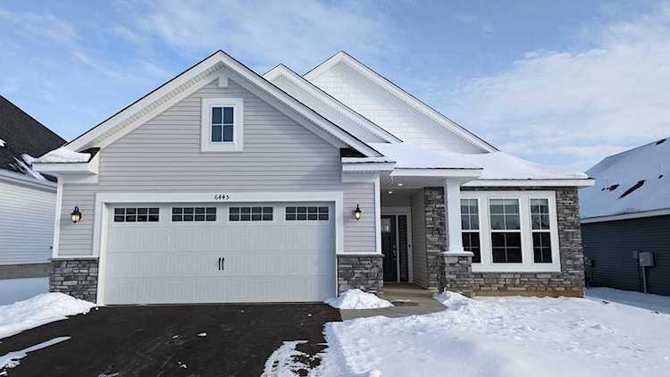 6445 Idsen Avenue S Cottage Grove, MN 55016