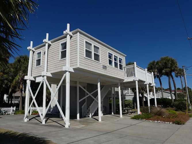 511 Palmetto Blvd Edisto Island, SC 29438