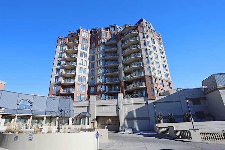 1718 14 Ave NW #304 Calgary, AB T2N 4Y7
