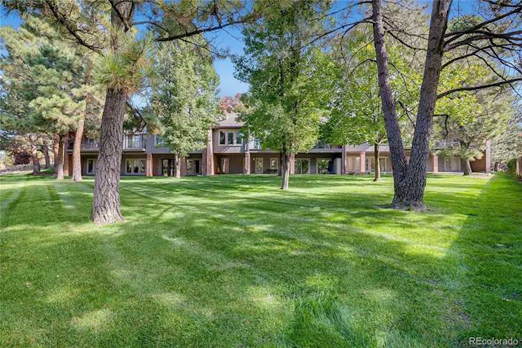 21 Beacon Hill Ln Greenwood Village, CO 80111