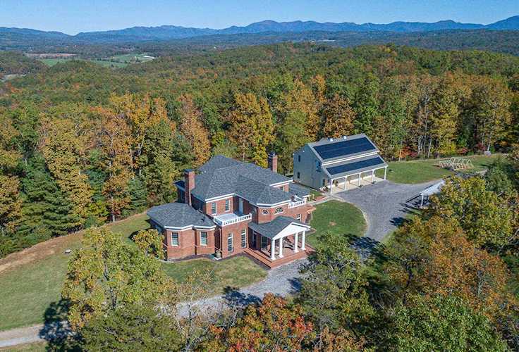 671 Pine Hills Fincastle, VA 24090