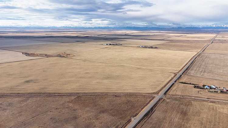 Lot 1 594 Ave E Rural Foothills County, AB T0L 0P0