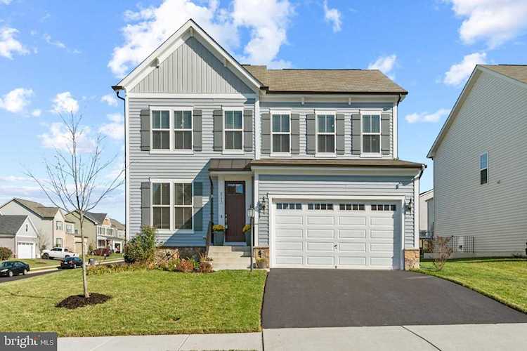 8193 Skystone Loop Manassas, VA 20111
