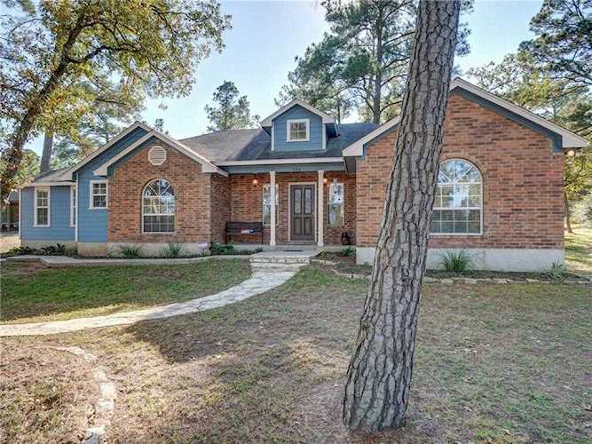 125 Kaena LN Bastrop, TX 78602