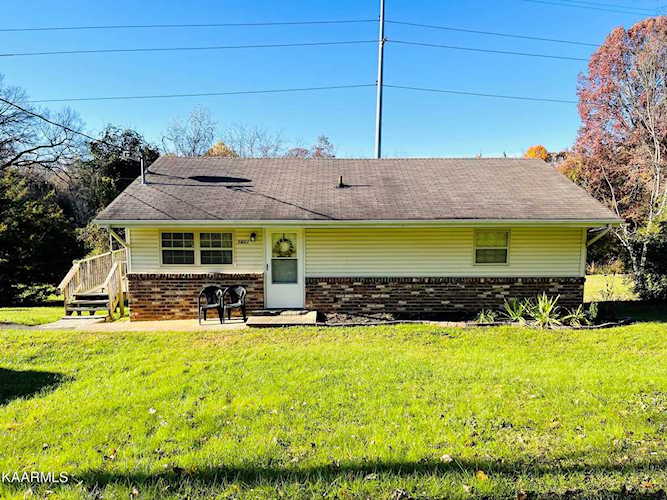 1421 NW Lantana Ln Knoxville, TN 37912