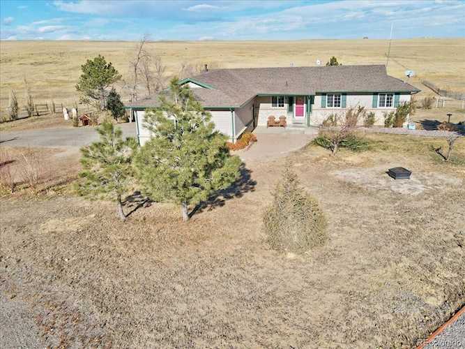 9485 Sun Country Dr Elizabeth, CO 80107