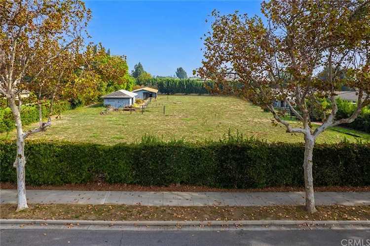 2236 Holly Ave Arcadia, CA 91007
