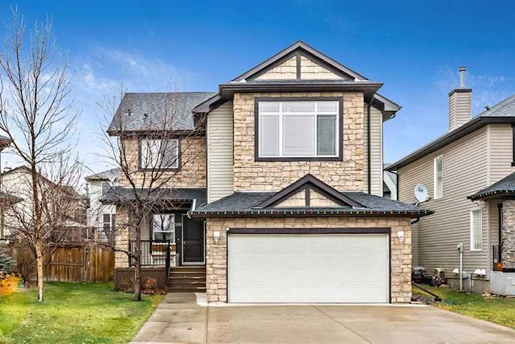 305 Crystal Green Close Okotoks, AB T1S 2K6