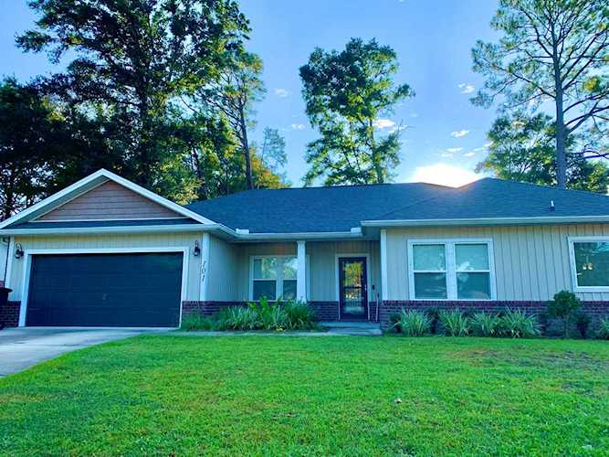 101 NW Benarr Avenue Fort Walton Beach, FL 32548 | MLS 885683 Photo 1
