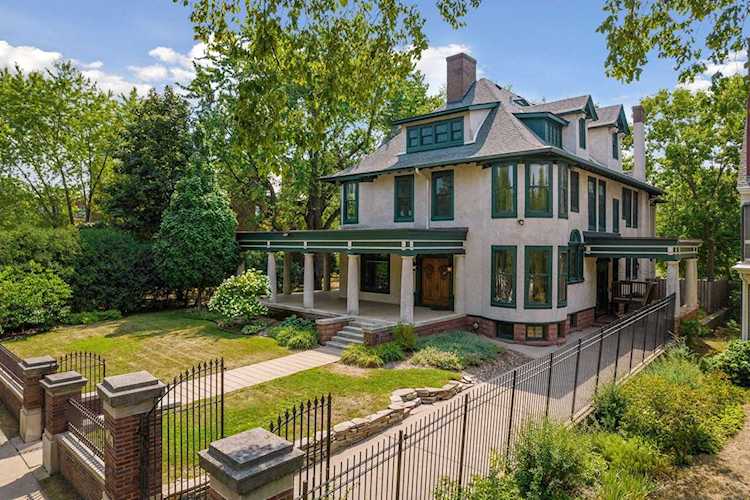 638 Summit Avenue Saint Paul, MN 55105