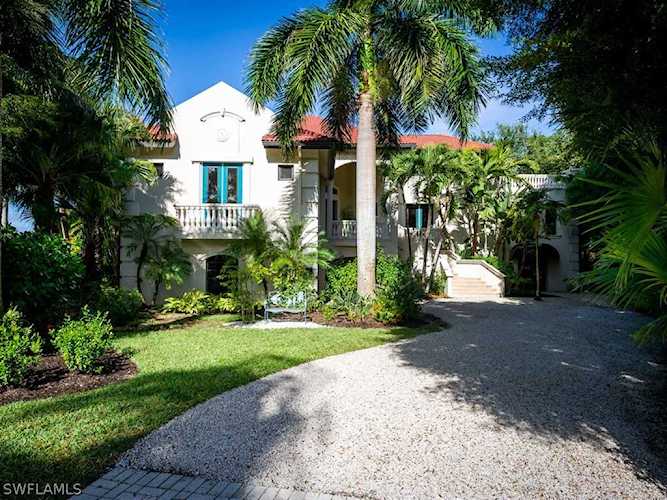 1356 Eagle Run Dr Sanibel, FL 33957