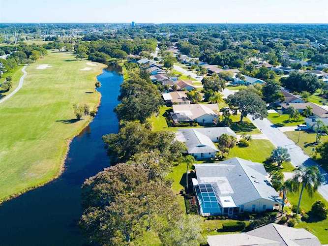 4749 Greencroft Rd Sarasota, FL 34235