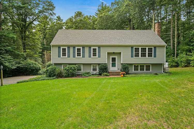 6 Woodland Way Duxbury, MA 02332