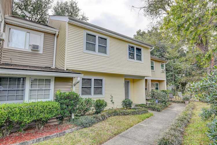 630 Baytree Ct Mount Pleasant, SC 29464