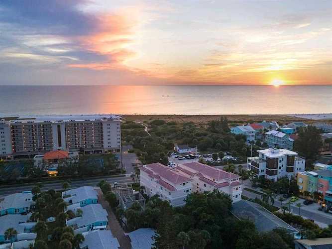 405 Beach Rd #405 Sarasota, FL 34242