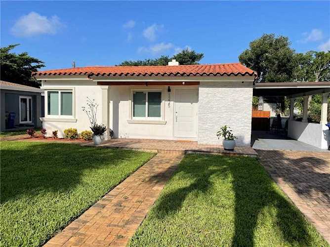 1225 NW 7th Ave Fort Lauderdale, FL 33311