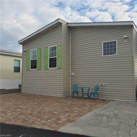 4693 Lahaina Ln Bonita Springs, FL 34134