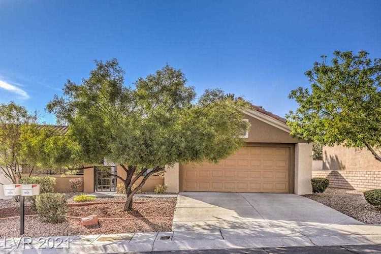 10329 Broom Hill Dr Las Vegas, NV 89134