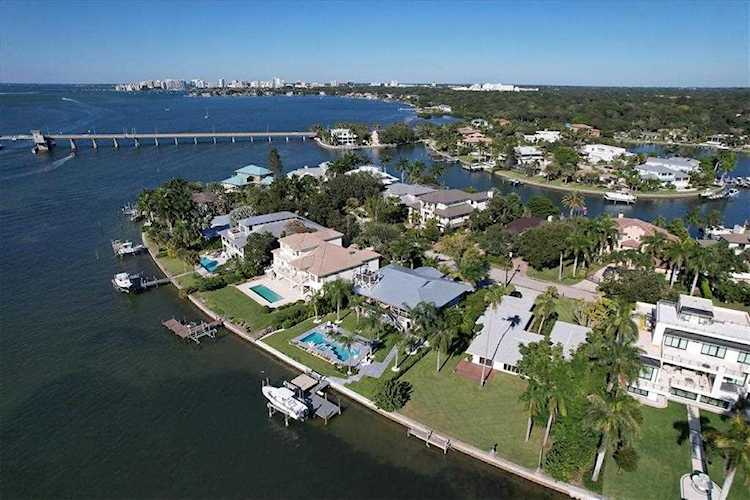 1370 Tangier WAY Sarasota, FL 34239