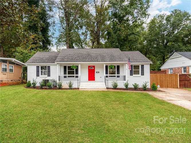 3339 Sargeant Dr Charlotte, NC 28217
