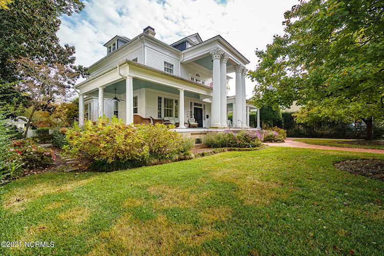 614 Craven Street New Bern, NC 28560