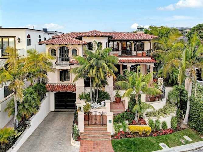 445 Isabella Terrace Corona Del Mar, CA 92625