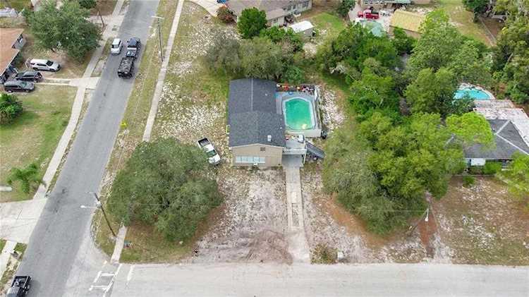 105 W Summit St Apopka, FL 32712