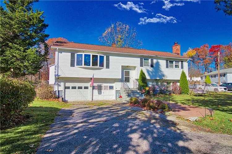 251 Holland Road Bridgeport, CT 06610