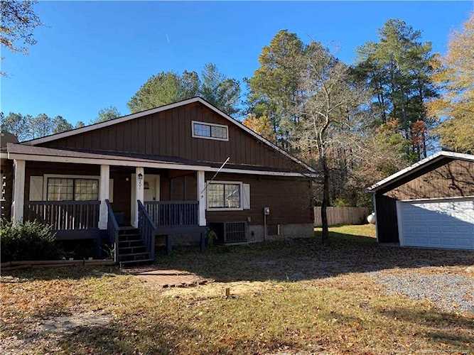201 Mary Lawson Rd Raeford, NC 28376