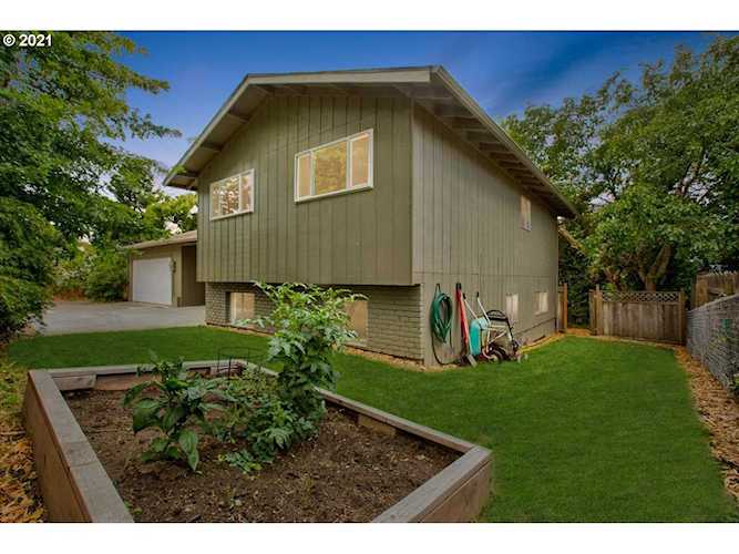 15111 SE Oatfield Rd Milwaukie, OR 97267