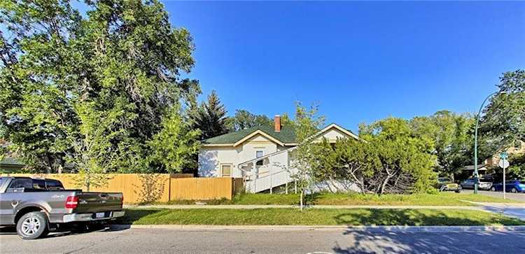 140 7 Ave NW Calgary, AB T2M 0A2