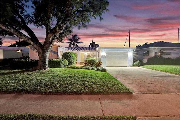 1104 Avocado Isle Fort Lauderdale, FL 33315