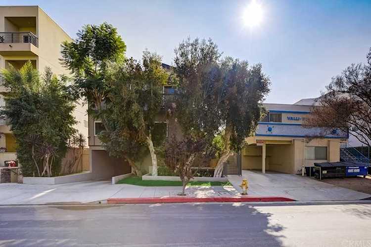13012 Valleyheart Dr #6 Studio City, CA 91604