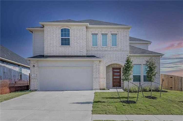 331 Oleander LOOP Buda, TX 78610