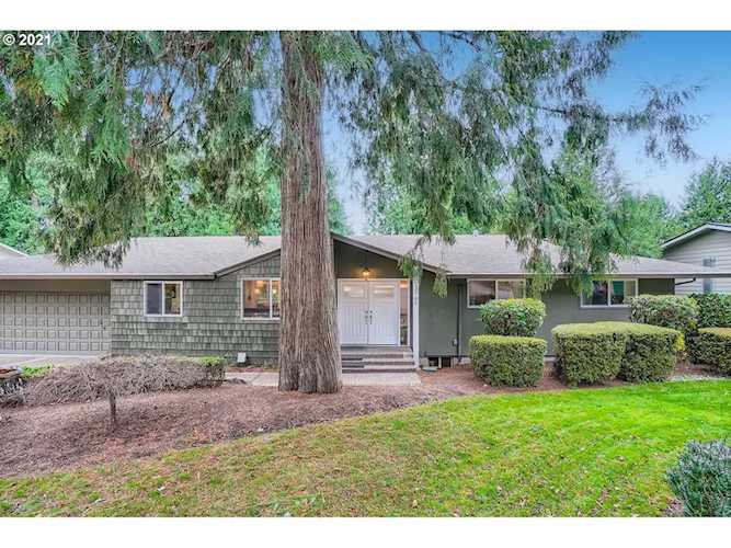 23765 NE Holladay St Wood Village, OR 97060