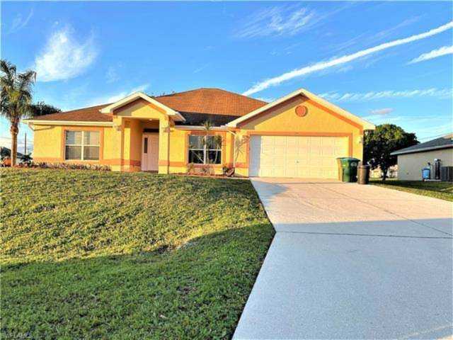 21 23rd St Cape Coral, FL 33909