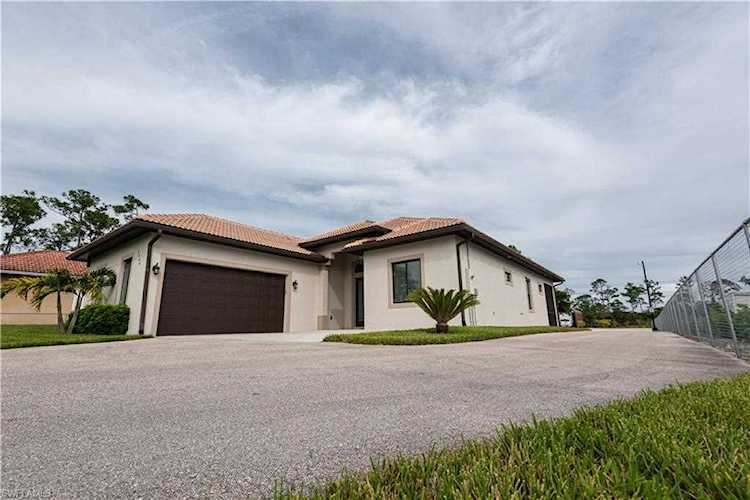 3964 N Everglades Blvd Naples, FL 34120