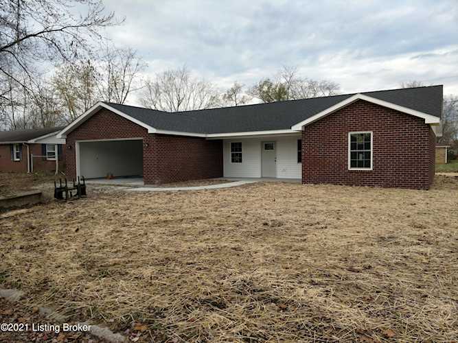 132 Maple St Hanover, IN 47243