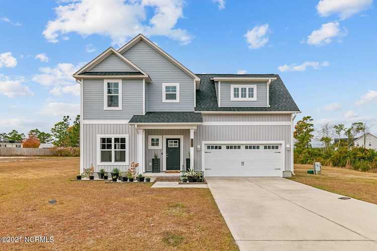 323 Holbrook Lane Hubert, NC 28539
