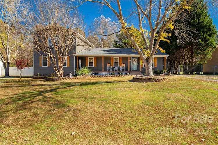 1034 Hay Row Rd Clover, SC 29710