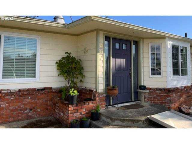 407 Merrill St Coos Bay, OR 97420