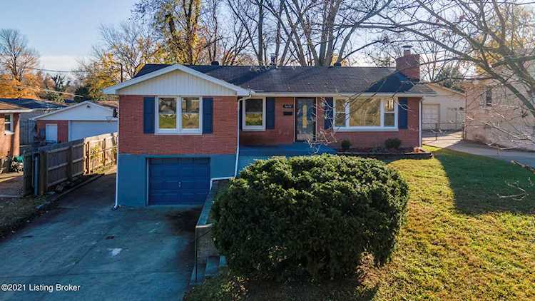 5604 Morning Glory Ln Louisville, KY 40258