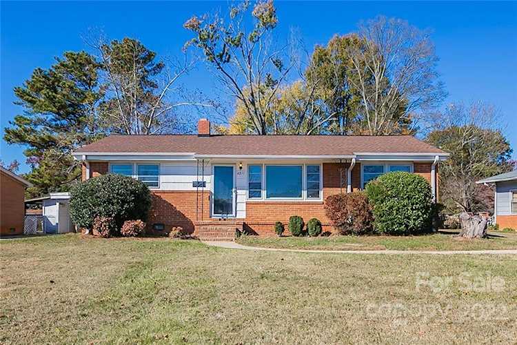 4211 Glenstar Terrace Charlotte, NC 28205