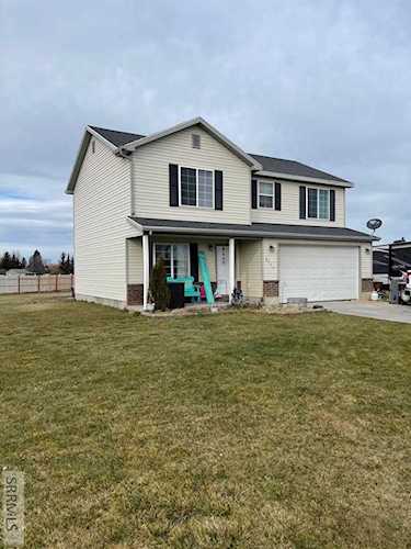 2717 E 95 N Idaho Falls, ID 83401