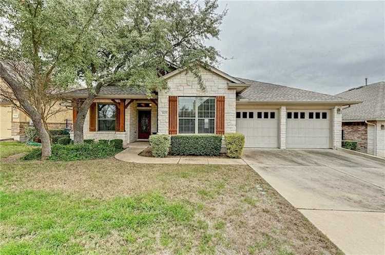 5625 Texas Bluebell DR Spicewood, TX 78669