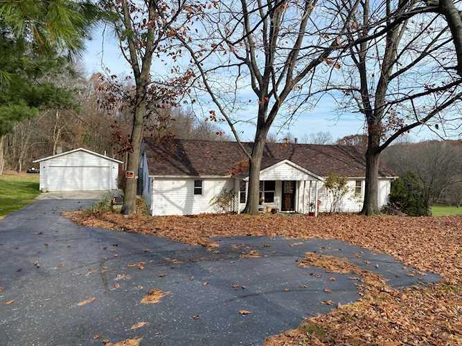 11509 Blue Jay Road Newark, OH 43056