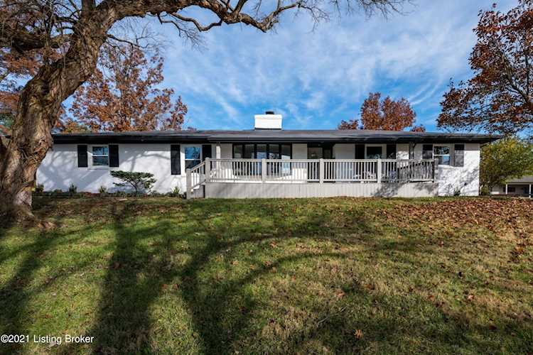 3509 Arrowwood Ct La Grange, KY 40031