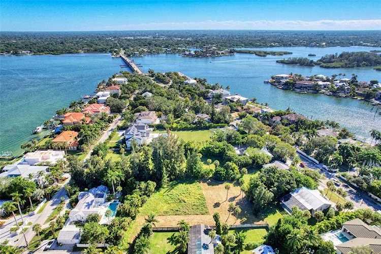 3423 Seagrape Dr Sarasota, FL 34242