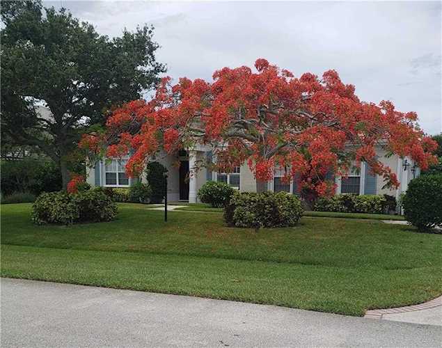 1610 W Sandpointe Place Vero Beach, FL 32963