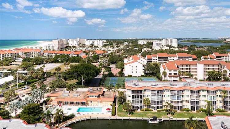 1250 N Portofino Dr #407 Sarasota, FL 34242